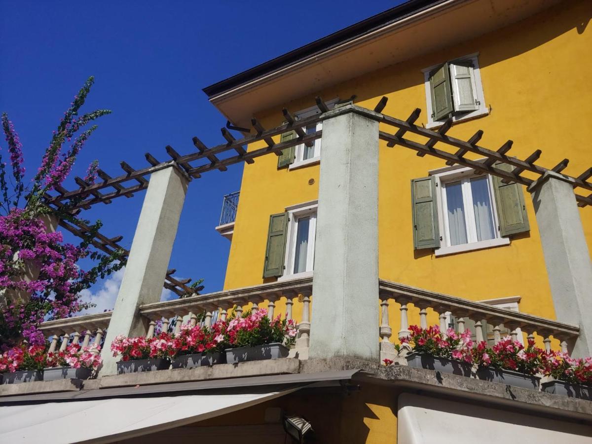 Appartamenti Baia Azzurra 6. Torbole Sul Garda Екстер'єр фото
